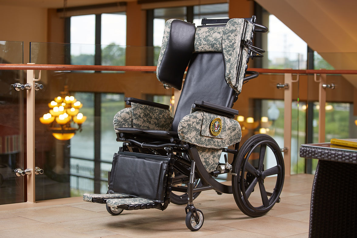 Synthesis Tilt Recliner Camo